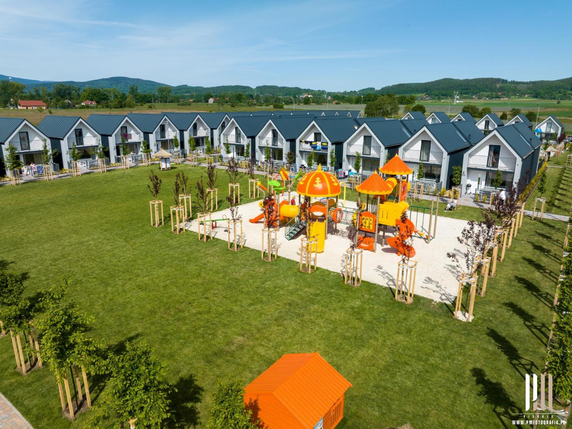 Holiday Park & Resort Cieplice Zdroj Jelenia Góra Eksteriør billede