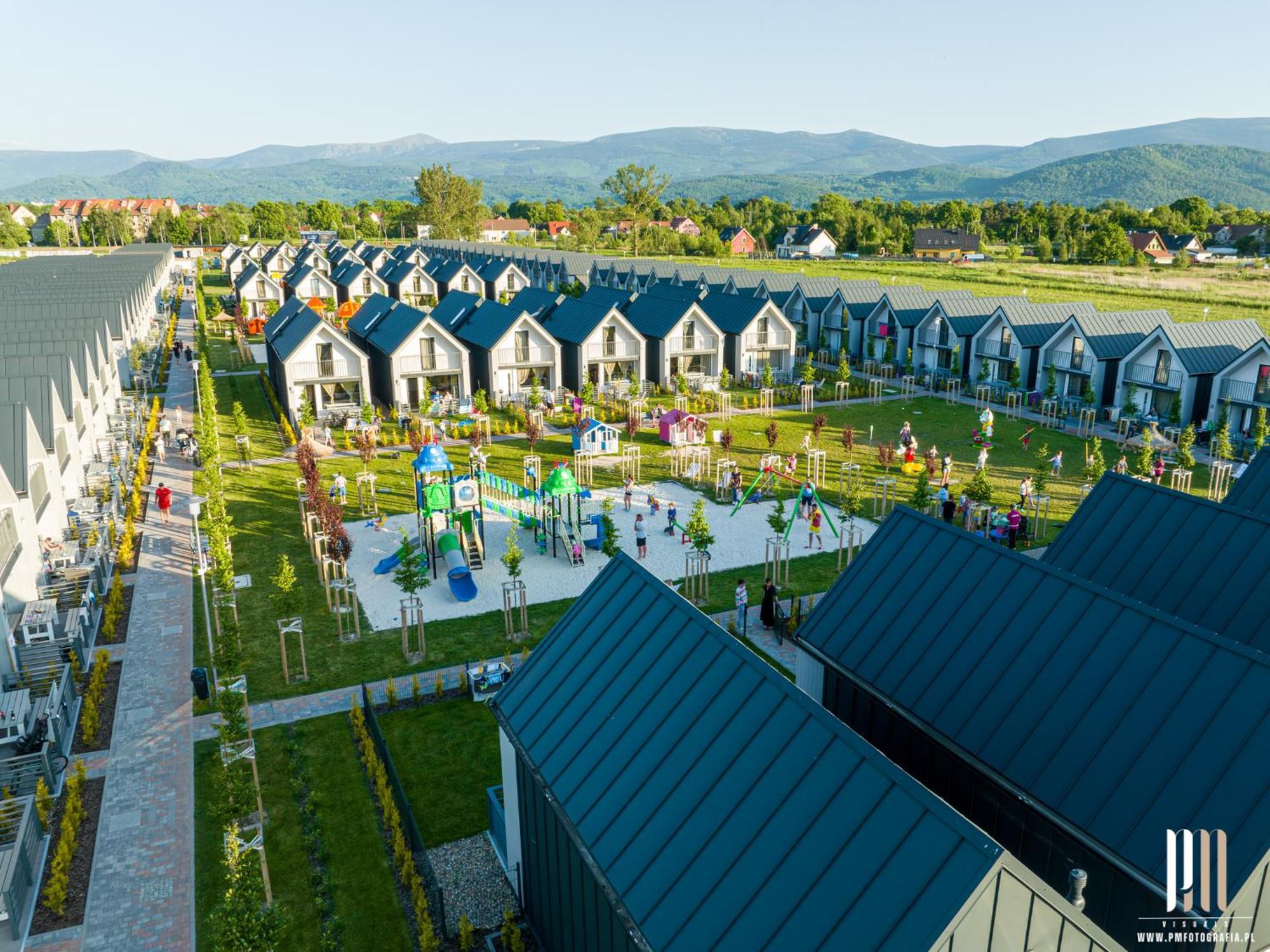 Holiday Park & Resort Cieplice Zdroj Jelenia Góra Eksteriør billede